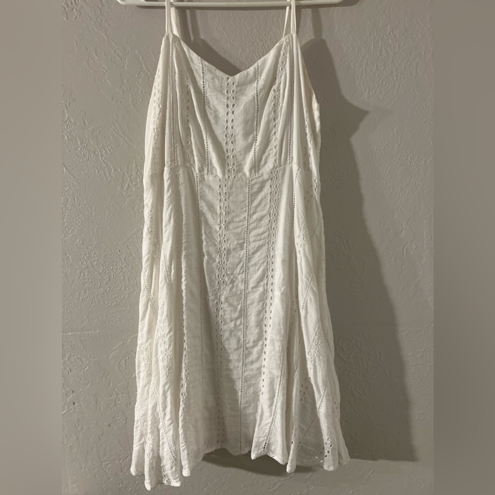 White dress size L